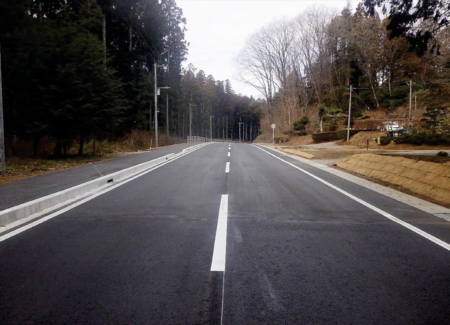 市道森友～芹沼線道路改良工事施工写真